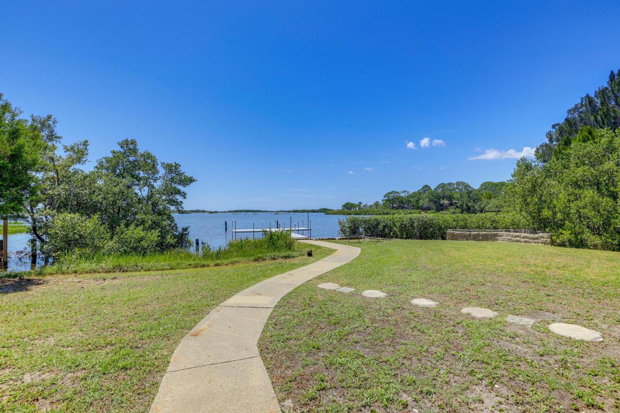 Waterfront Cedar Key Duplex Home Grill And Dock! Eksteriør bilde