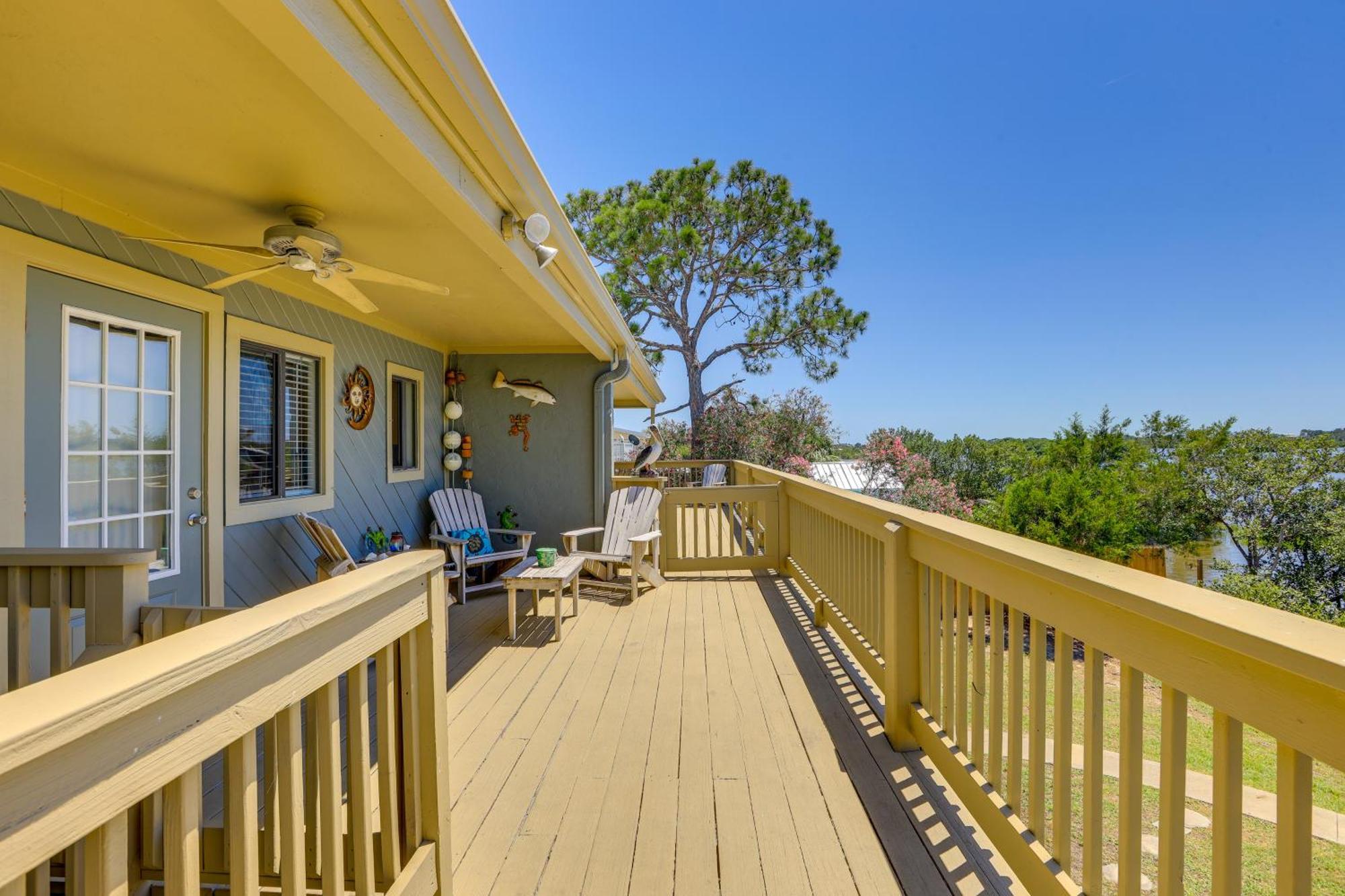 Waterfront Cedar Key Duplex Home Grill And Dock! Eksteriør bilde