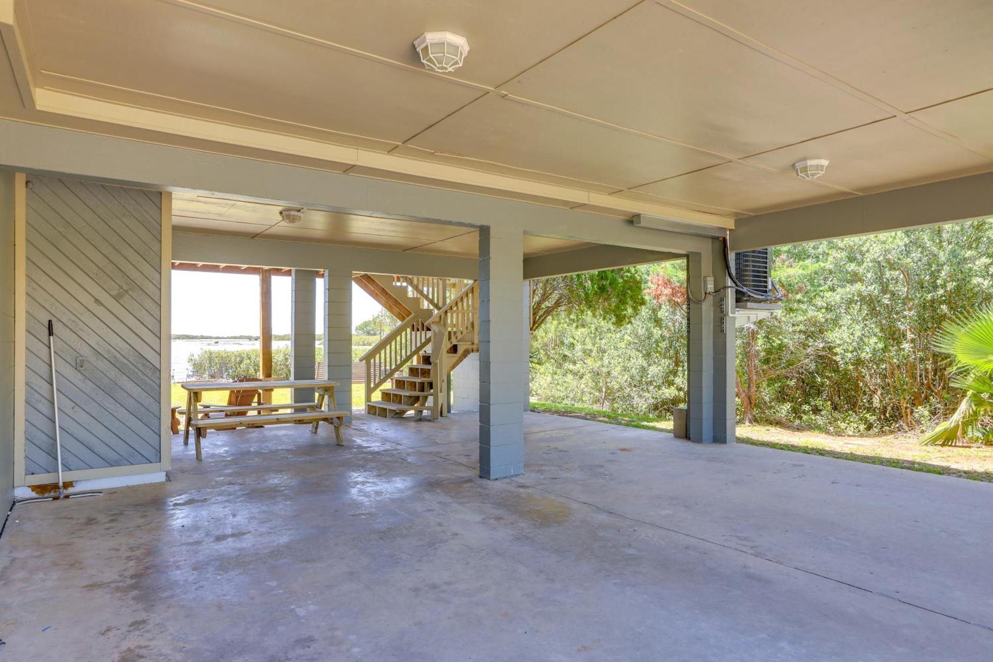 Waterfront Cedar Key Duplex Home Grill And Dock! Eksteriør bilde