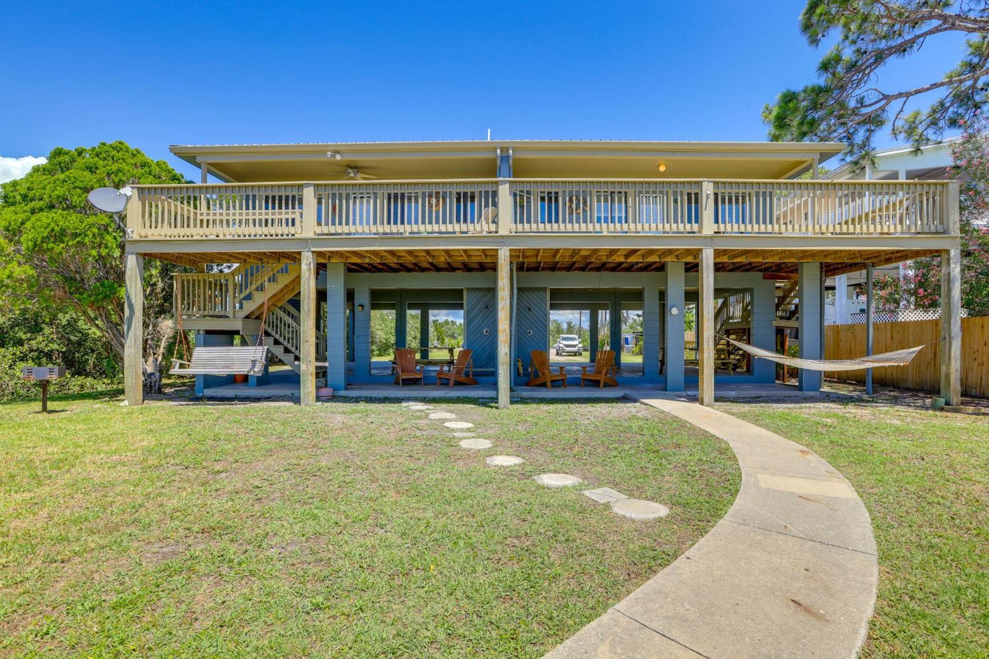 Waterfront Cedar Key Duplex Home Grill And Dock! Eksteriør bilde